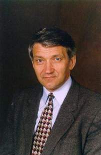Александр Иванович Жуковский - директор МНОУ "Диалог"  2001 год